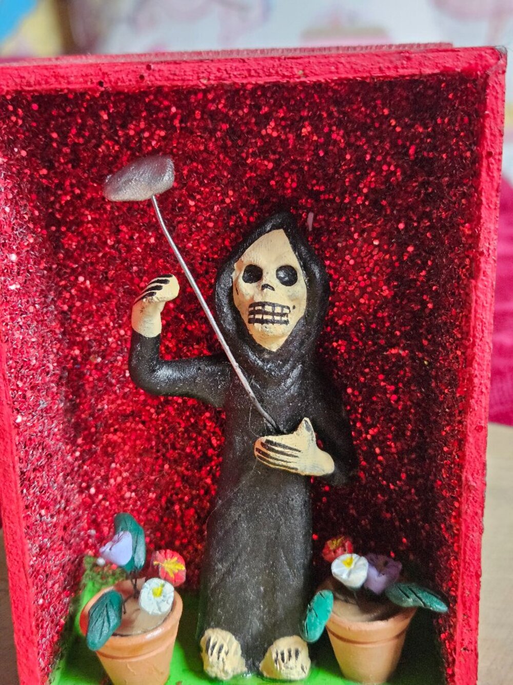 VINTAGE OAXACAN MUERTOS GOLFER CLAY AND WOOD DIORAMA